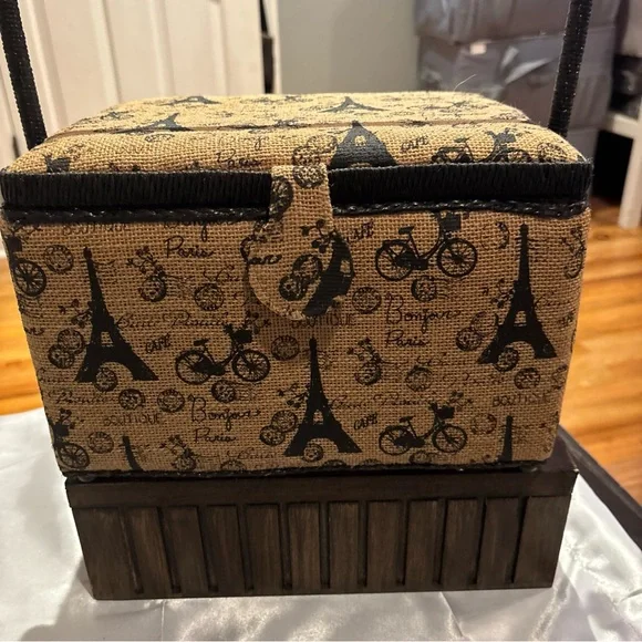 Source Unknown Eiffel Tower Sewing Box - Black and Tan - Picture 12 of 12